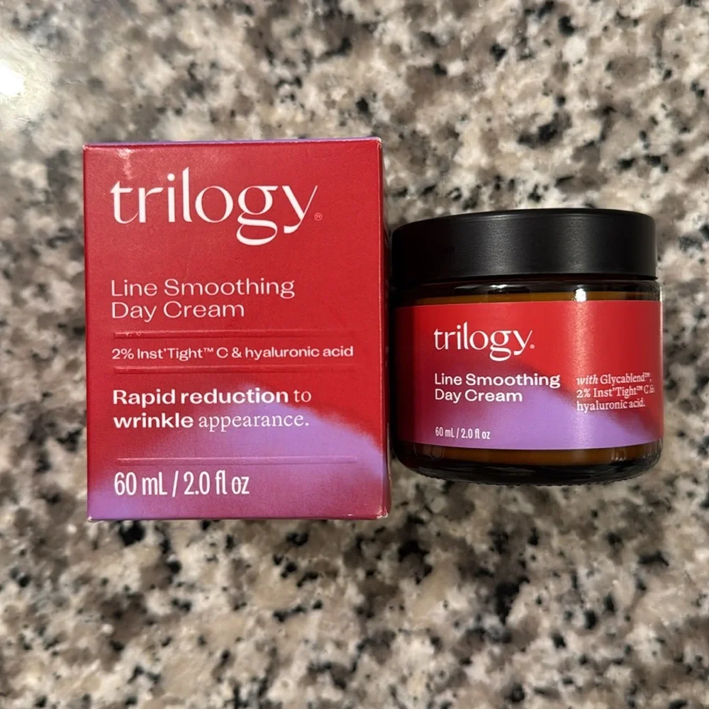 NIB Trilogy Line Smoothing Day Cream 2 oz (New,‎ unused)
